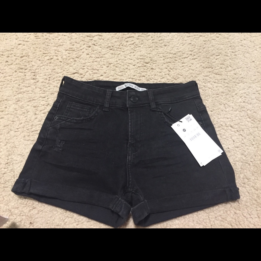 Bershka rolled-up Black denim shorts